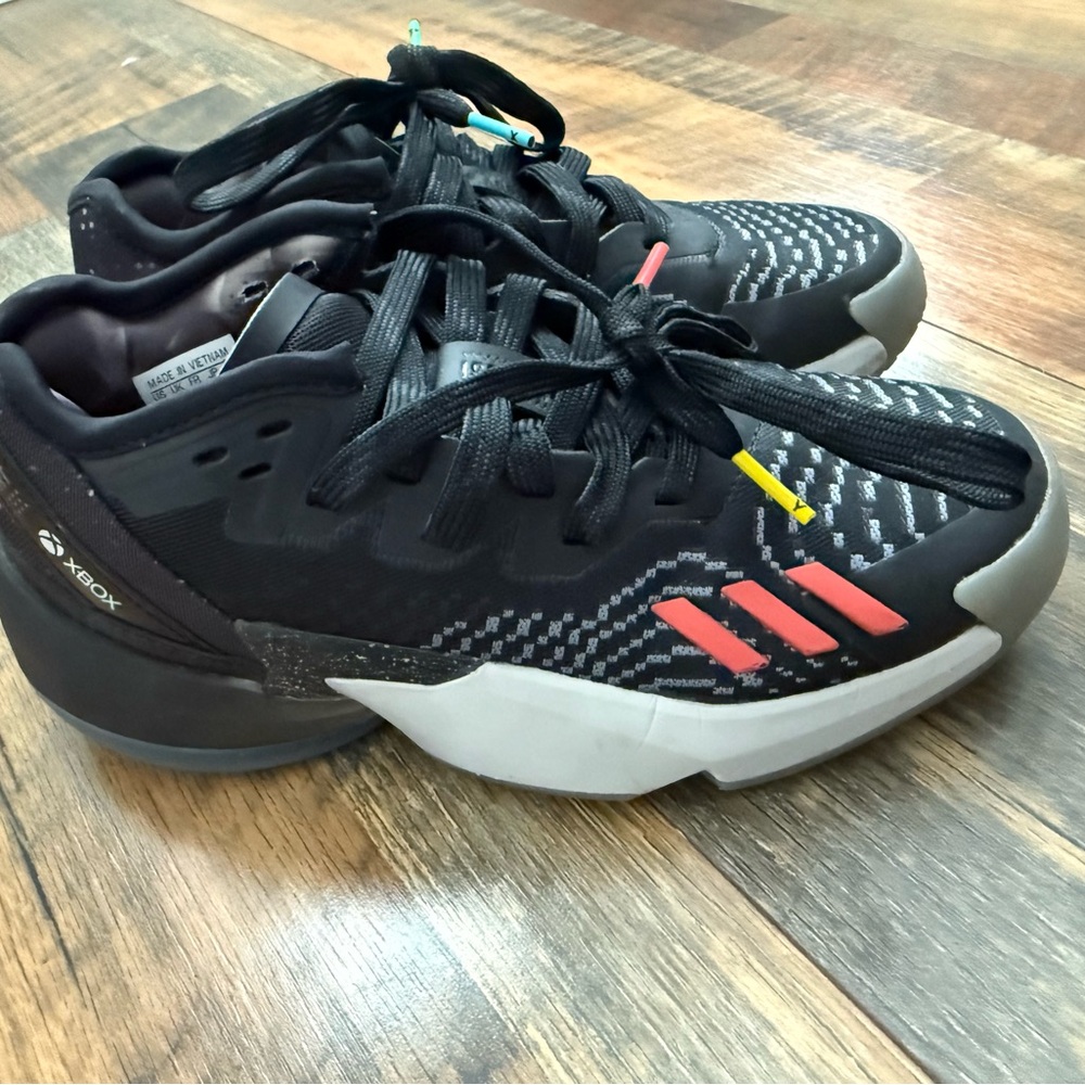 adidas D.O.N. Issue #4
Xbox Series X